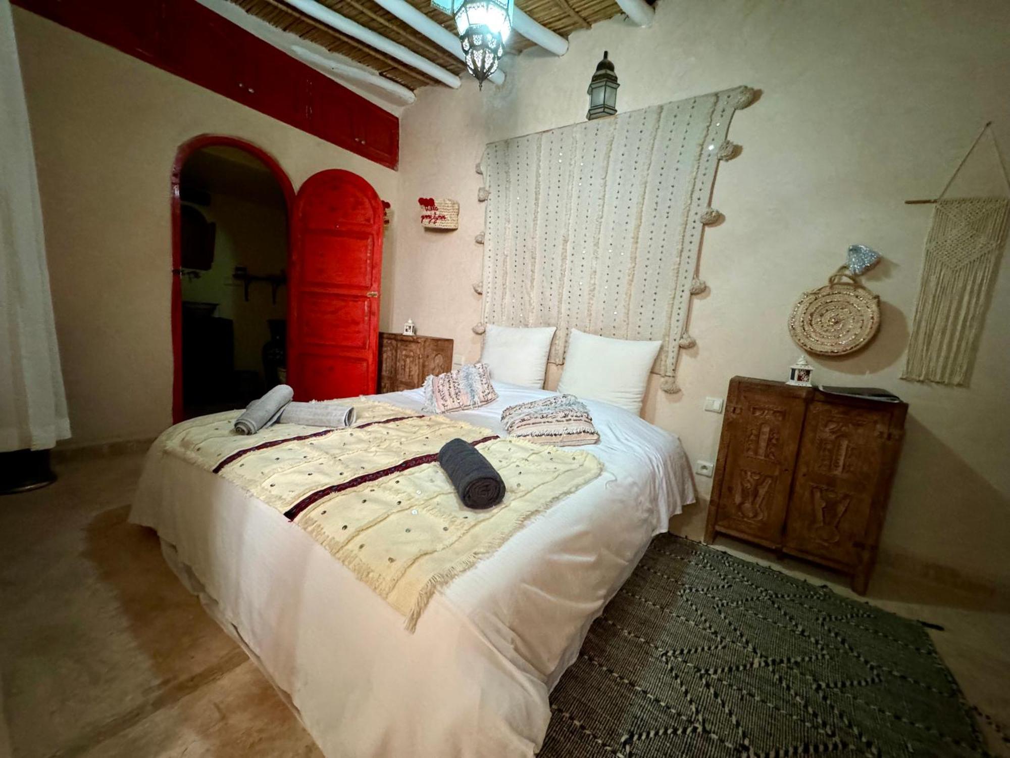 Jenny Lynn Hotel Tazrou Exterior foto